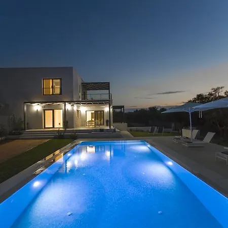 Dione Villa *