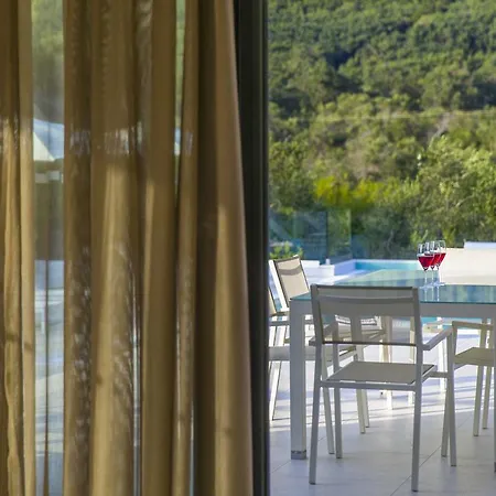 Villa Dione