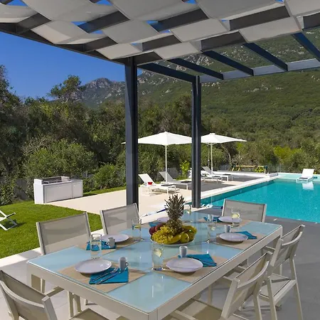 Dione Villa